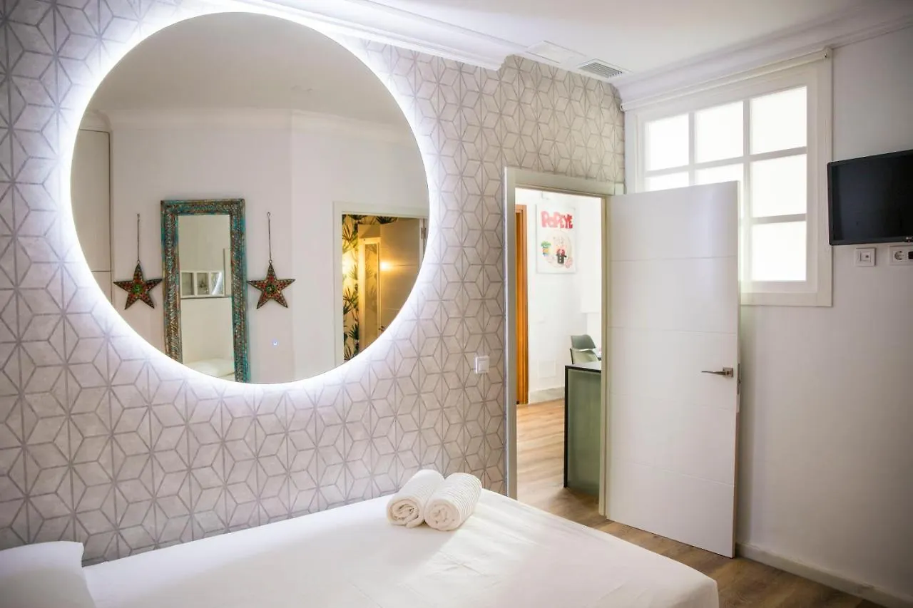 Popeye Suite Puerto Marina Espectacular Apartamento Dentro De La Isla De Puerto Marina Con Piscina En Cubierta Y A 1 Minuto De La Playa Benalmádena 0*,  Espagne