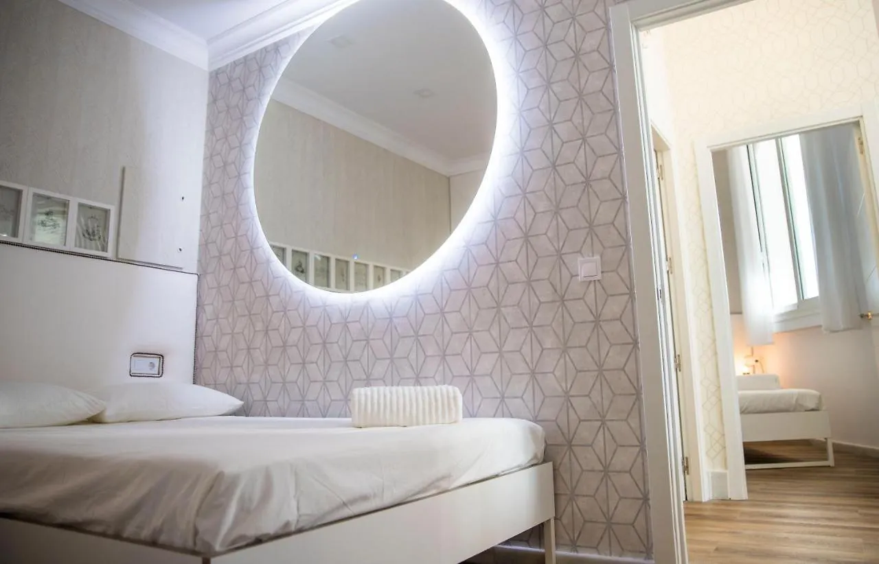 Appartement Popeye Suite Puerto Marina Espectacular Apartamento Dentro De La Isla De Puerto Marina Con Piscina En Cubierta Y A 1 Minuto De La Playa Benalmádena
