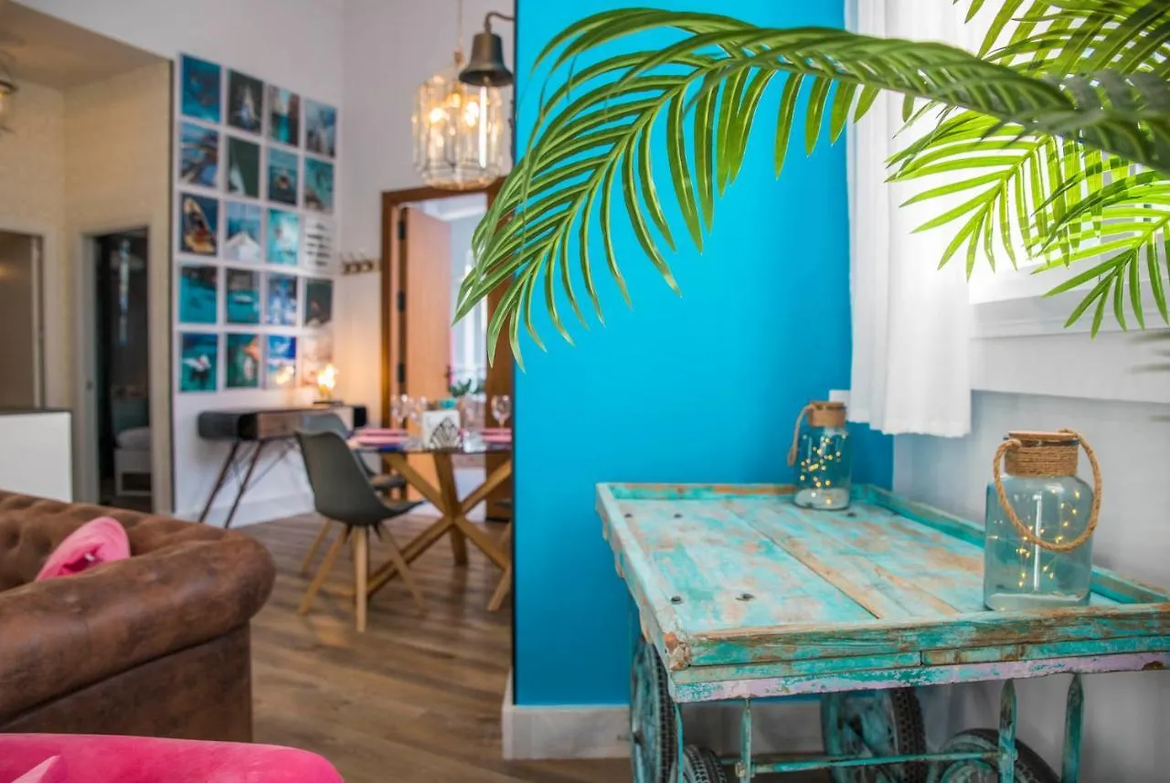 Apartment Popeye Suite: Puerto Marina Island Retreat with Rooftop Pool Benalmadena Spain